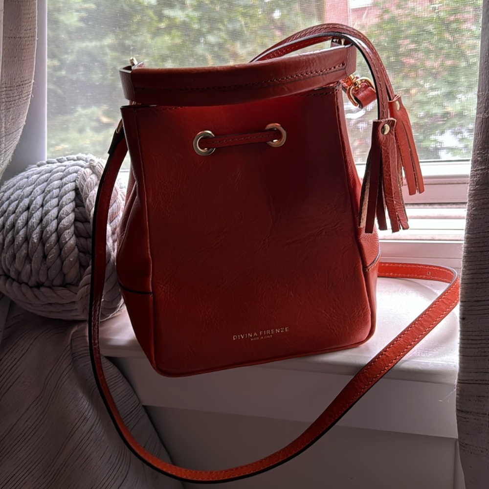 Fall bucket bag🍁